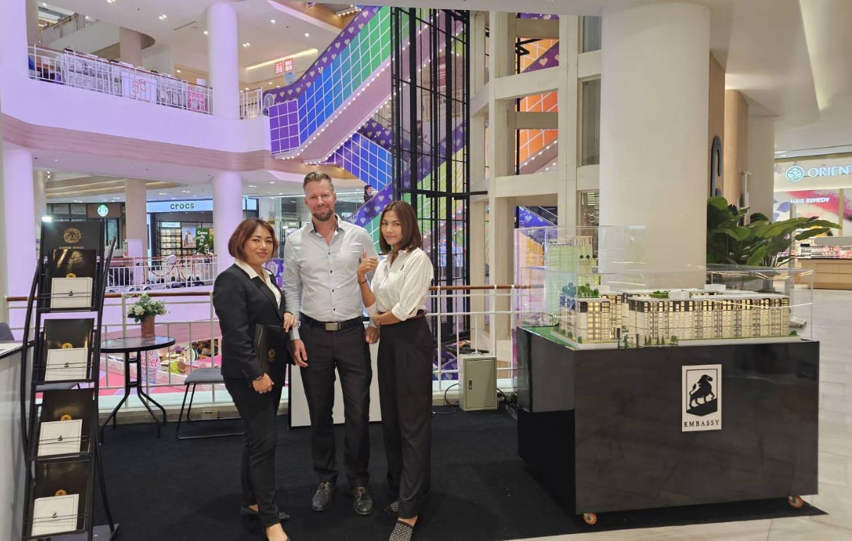 Oasis Real Estate team
