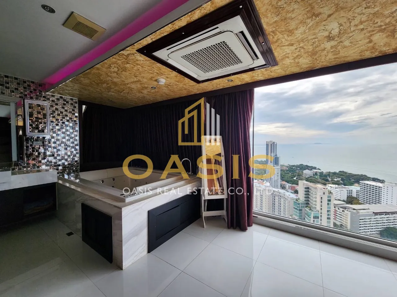 Special price, beautiful penthouse with unique style