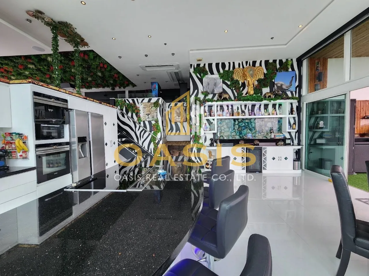 Special price, beautiful penthouse with unique style