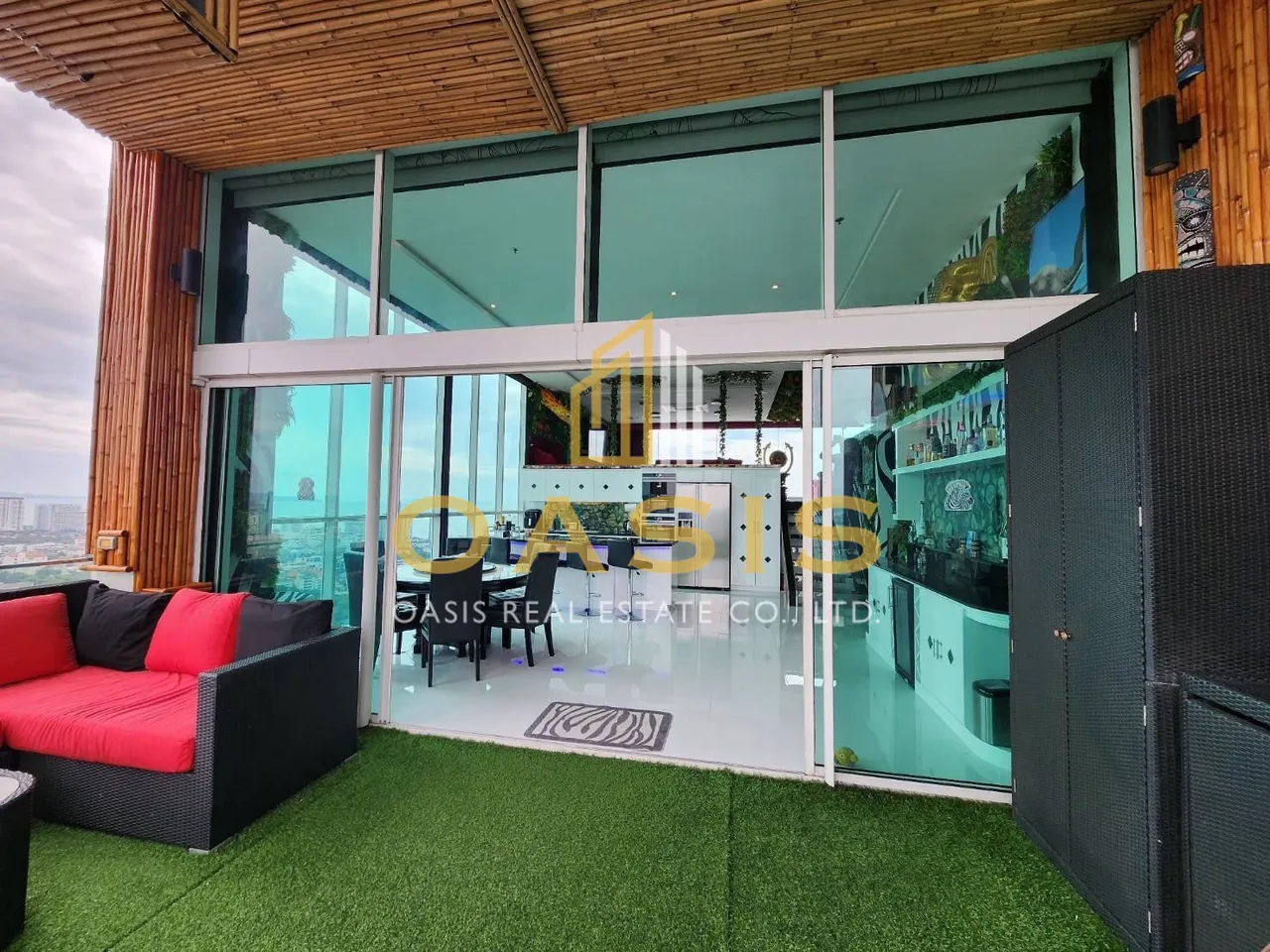 Special price, beautiful penthouse with unique style