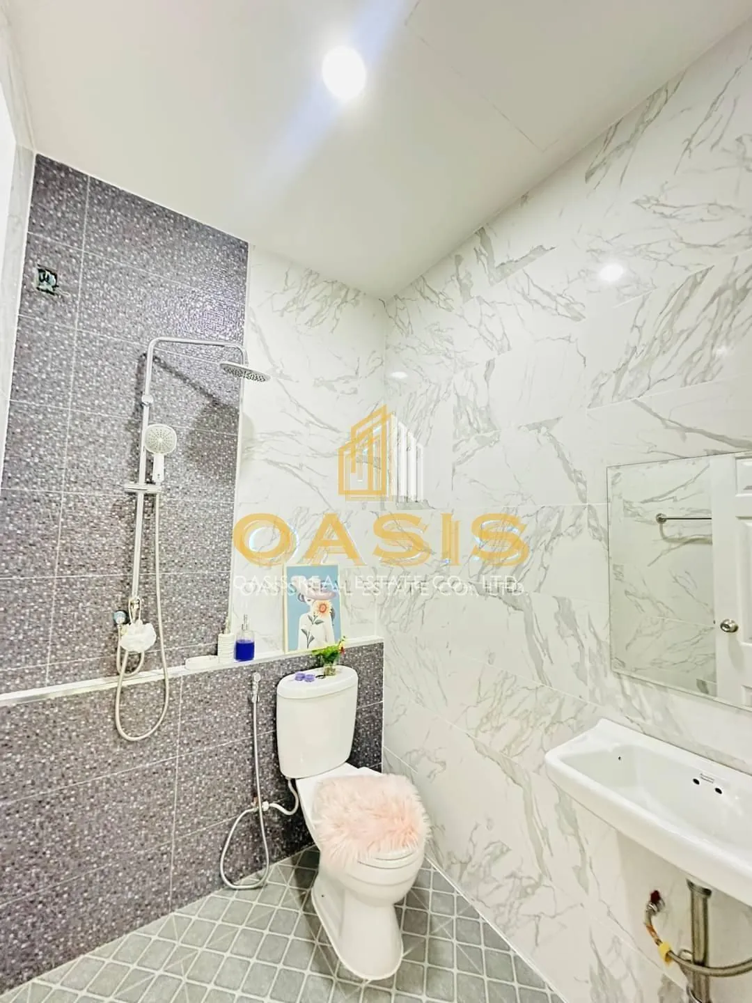 Good price for new townhouse near Sukhumvit Pattaya