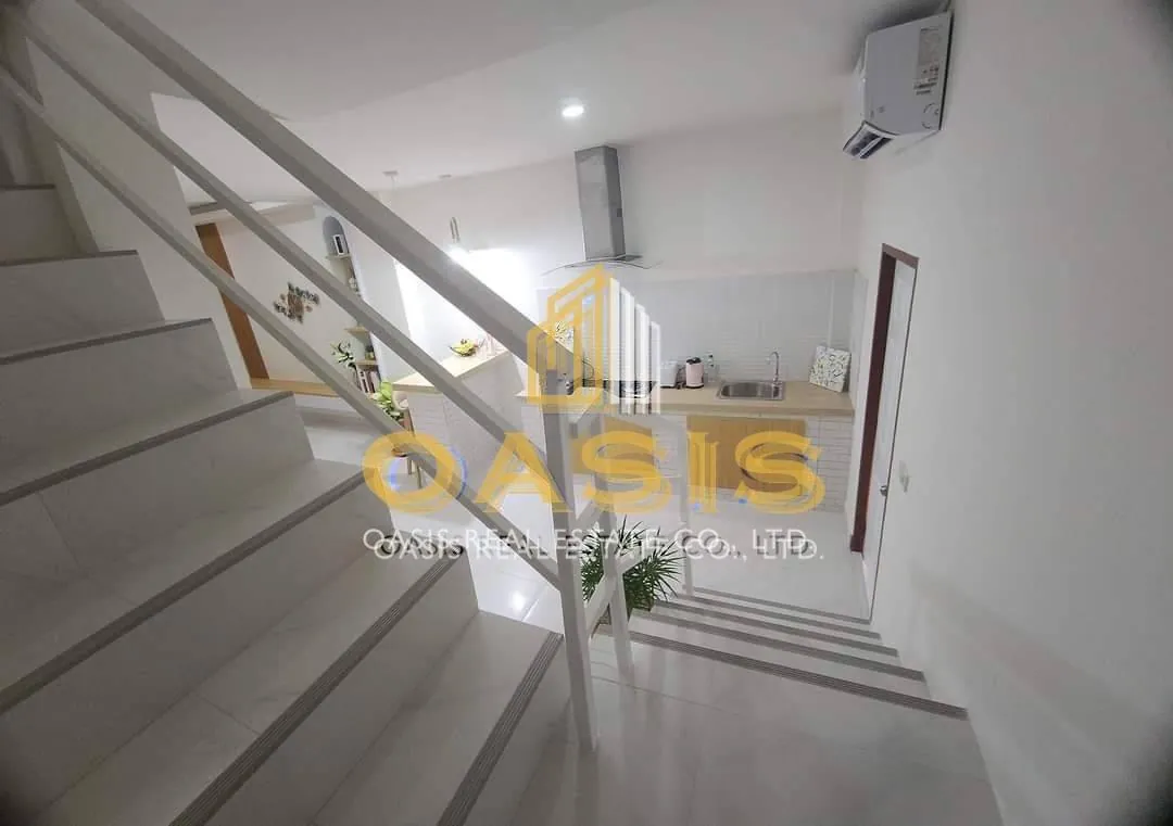Good price for a modern townhouse, ready to move in...