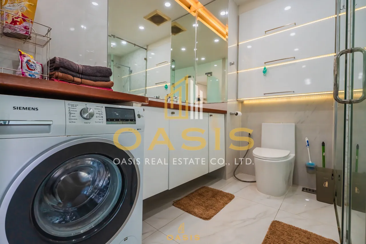 Modern 2 bed in View Talay 5c right at the beach with breathtaking sea views