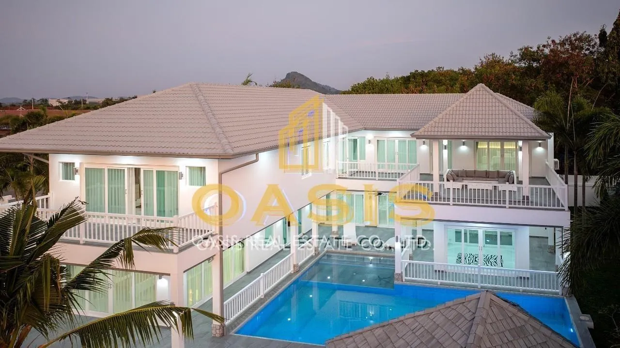 Mountain Views and partial Sea views