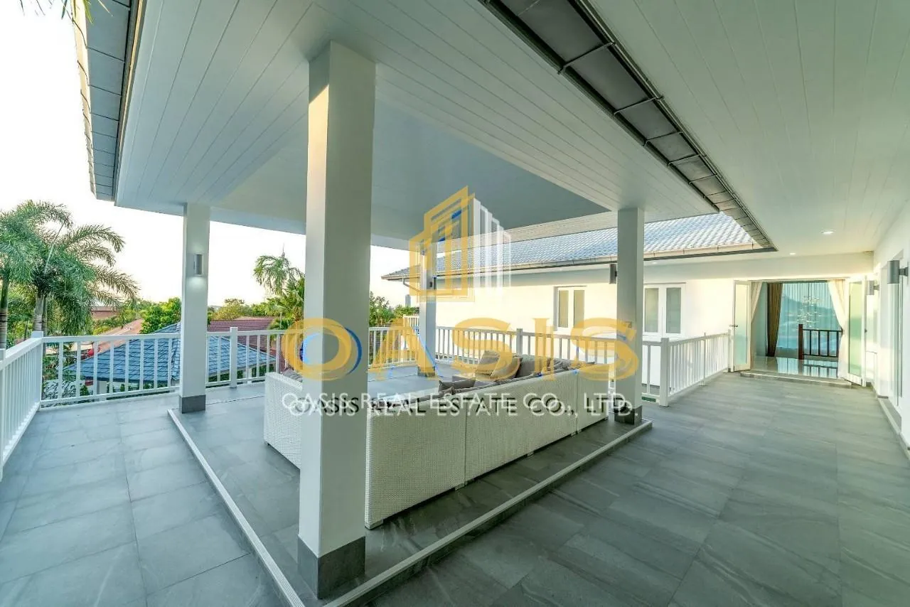 Mountain Views and partial Sea views