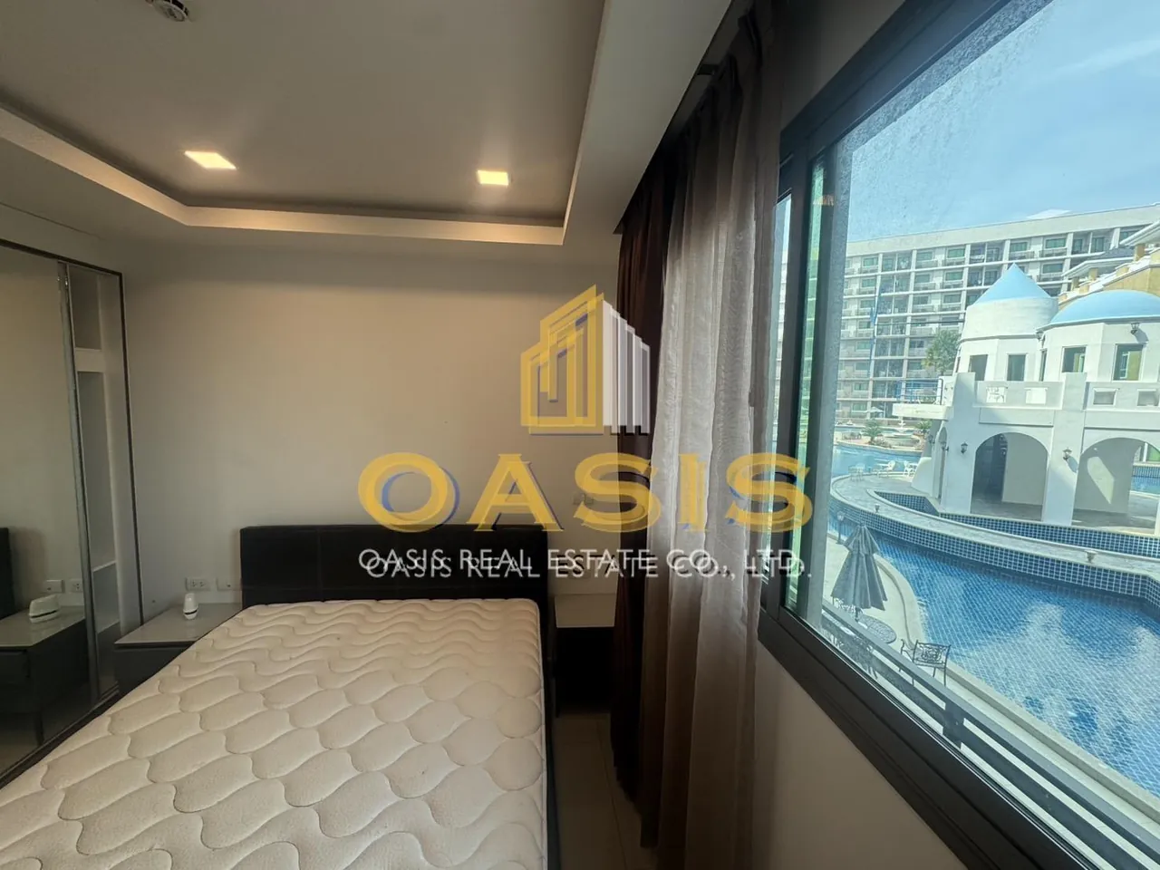 Stunning 1 Bedroom Condo with Pool View, Arcadia Beach Continental