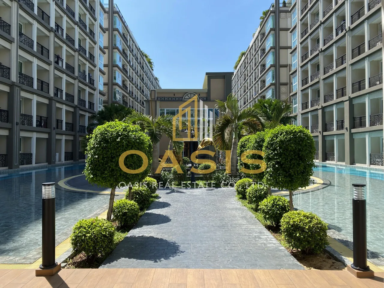 Dusit Grand Park 2