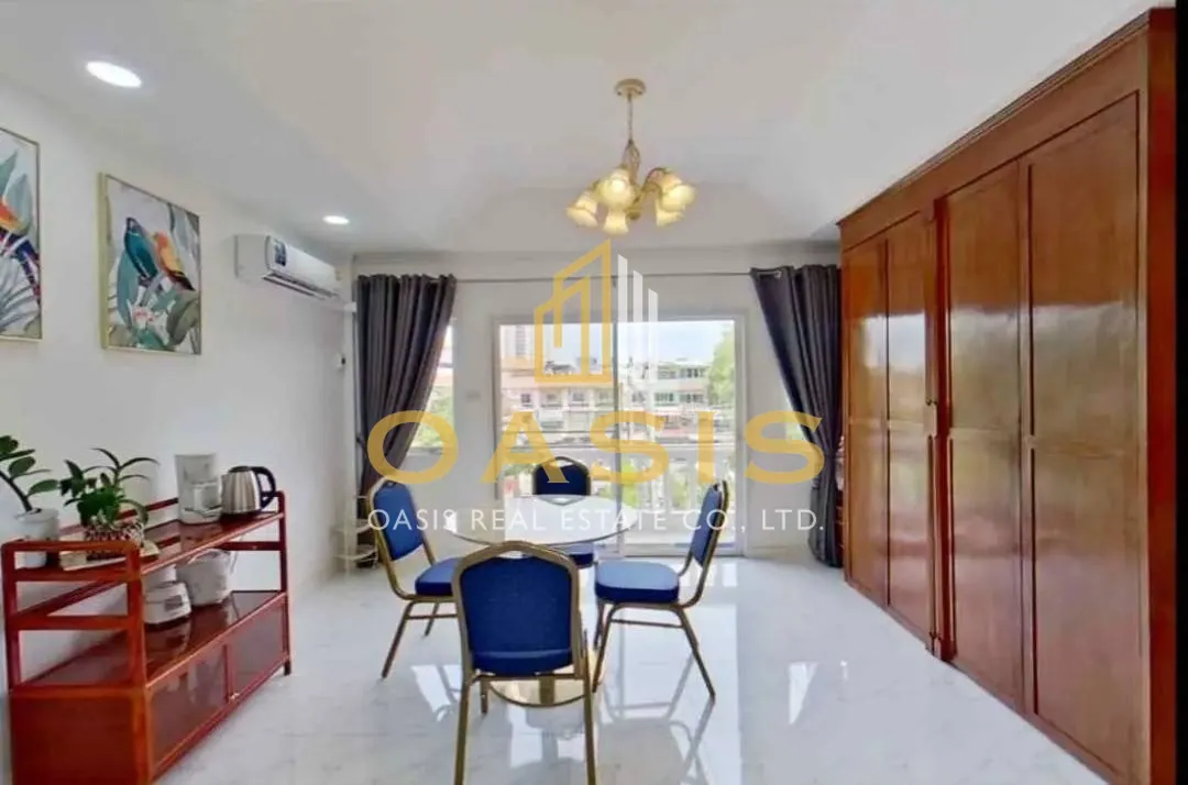 Luxury 4Bedroom Townhouse for Sale in Pratumnak Hill –  600m from the Beach!