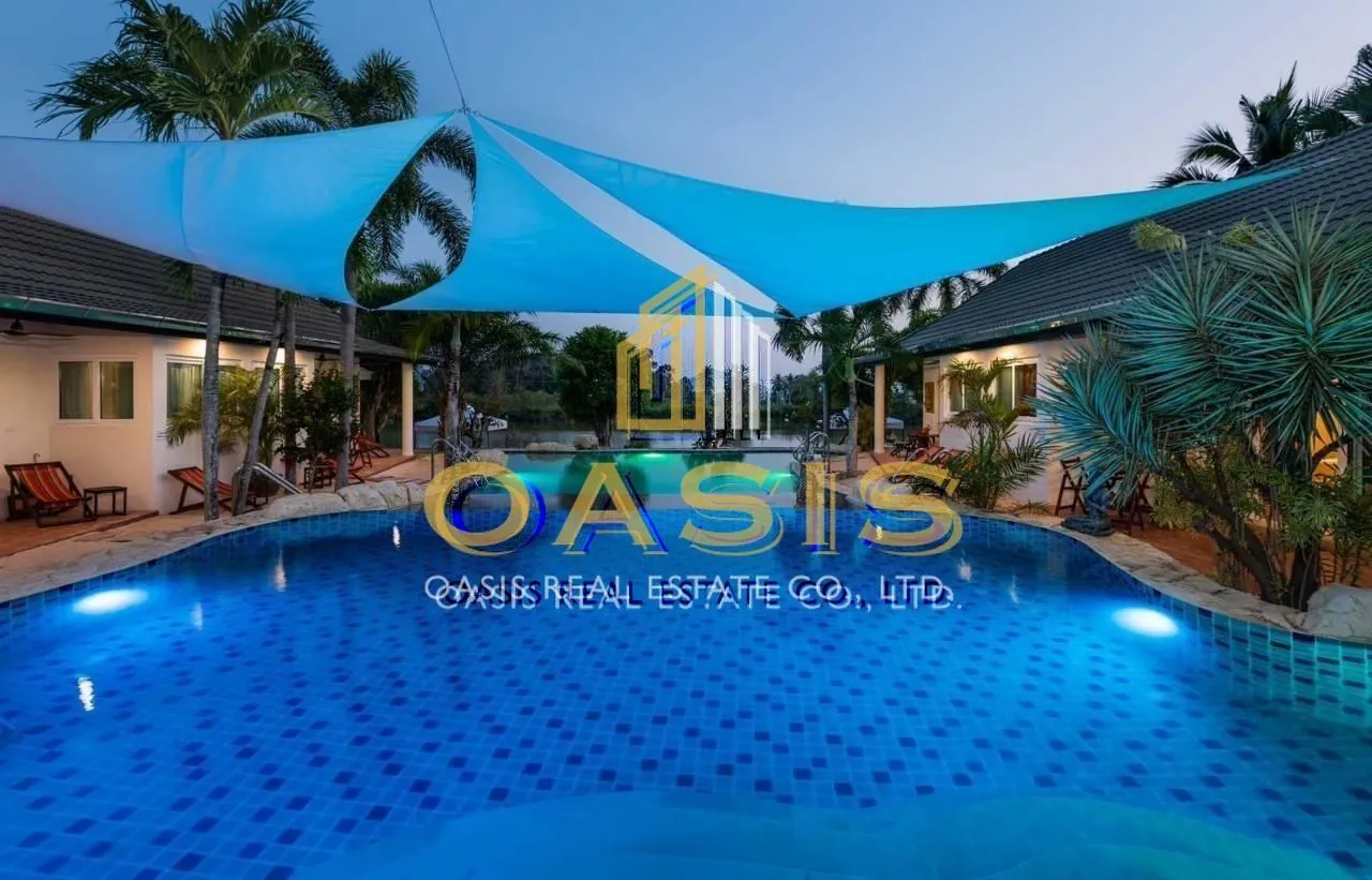 ! Super hot deal ! One of a kind luxury resort in Phoenix Golf Club