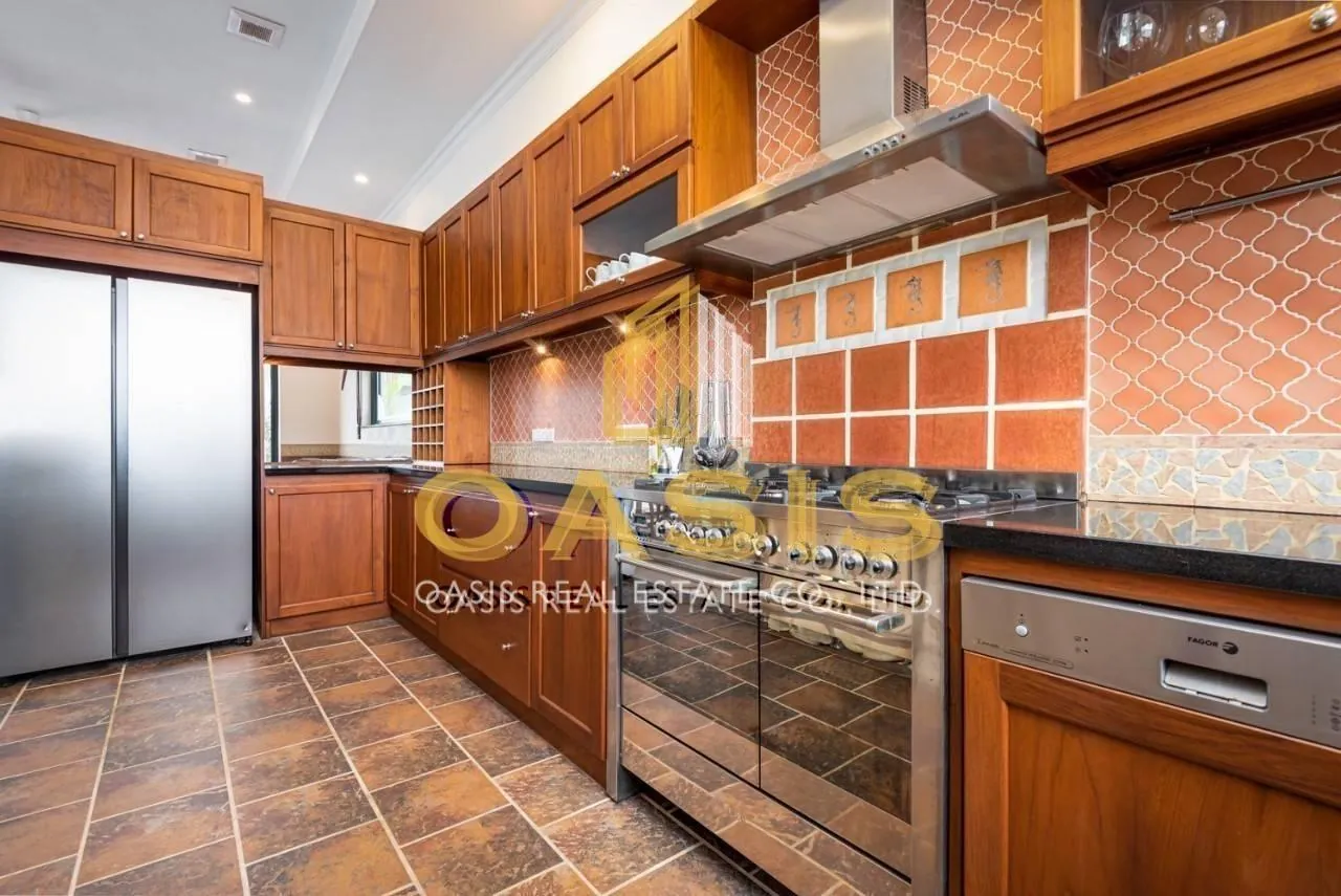 ! Super hot deal ! One of a kind luxury resort in Phoenix Golf Club