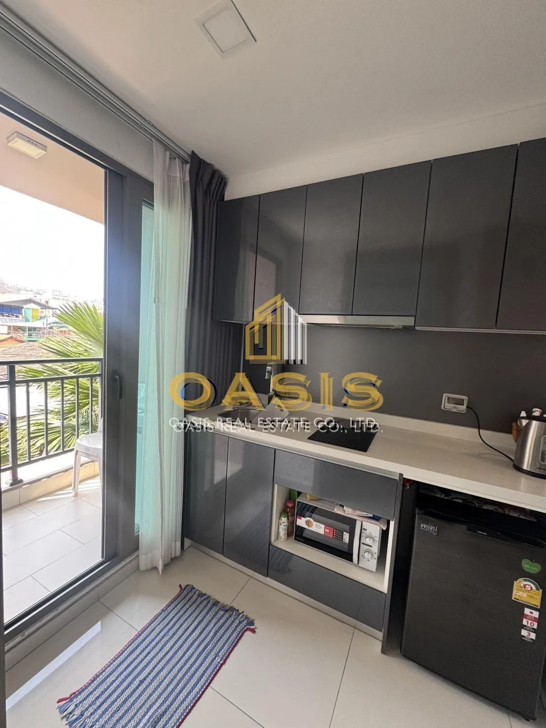 Arcadia Beach Continental – Condo for Sale