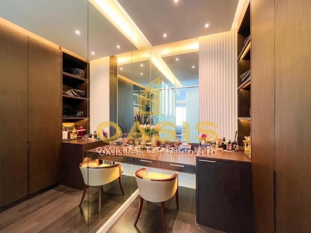 Beautiful luxury Corner Plot Pool Villa in the prestige Pattaya Prime Village