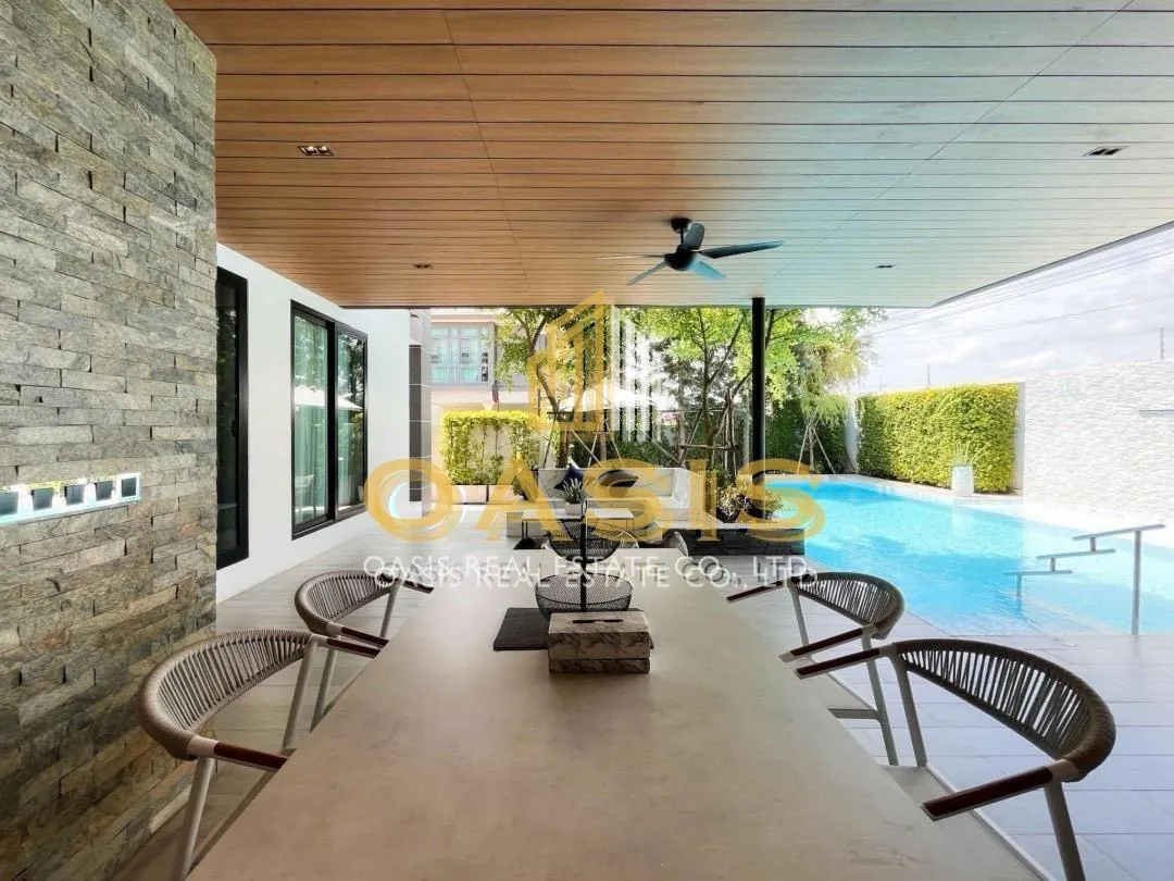 Beautiful luxury Corner Plot Pool Villa in the prestige Pattaya Prime Village