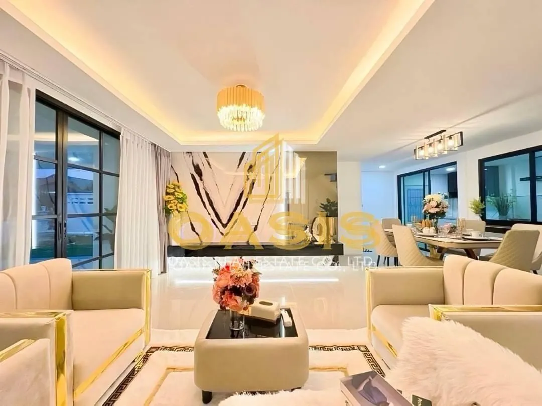 Fully Renovated 2-Story Single House for Sale in Pattaya