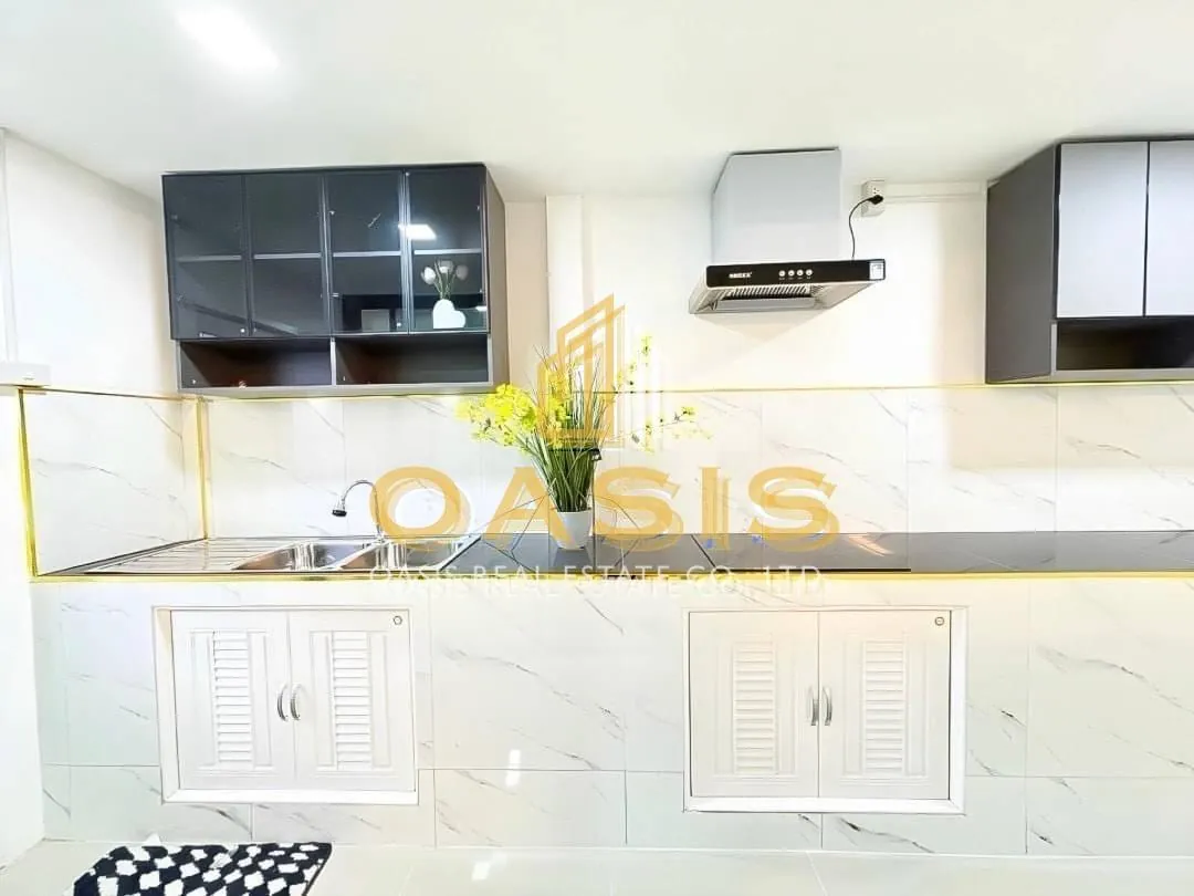 Fully Renovated 2-Story Single House for Sale in Pattaya