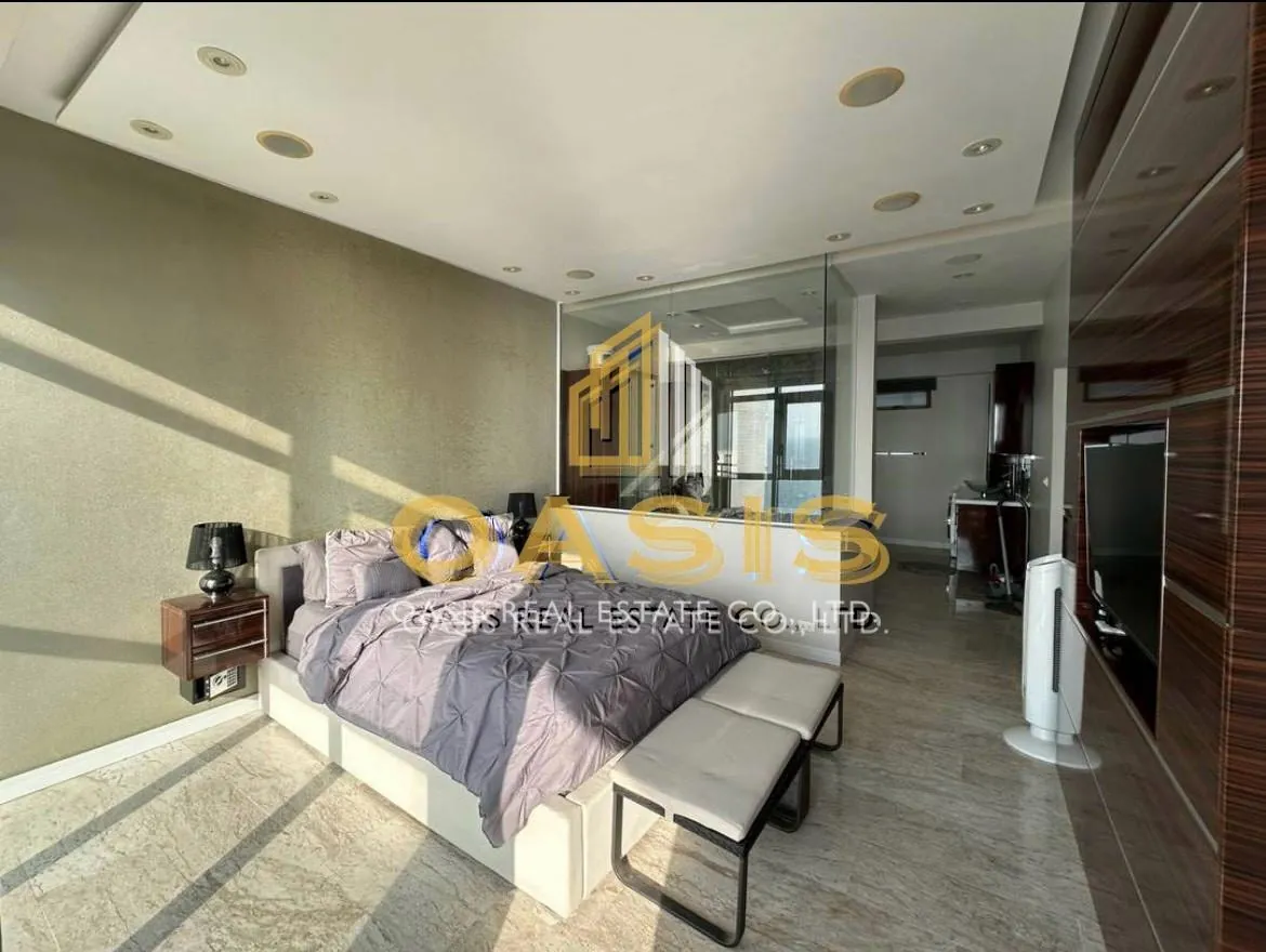 Krisda Golden, Na Jomtien