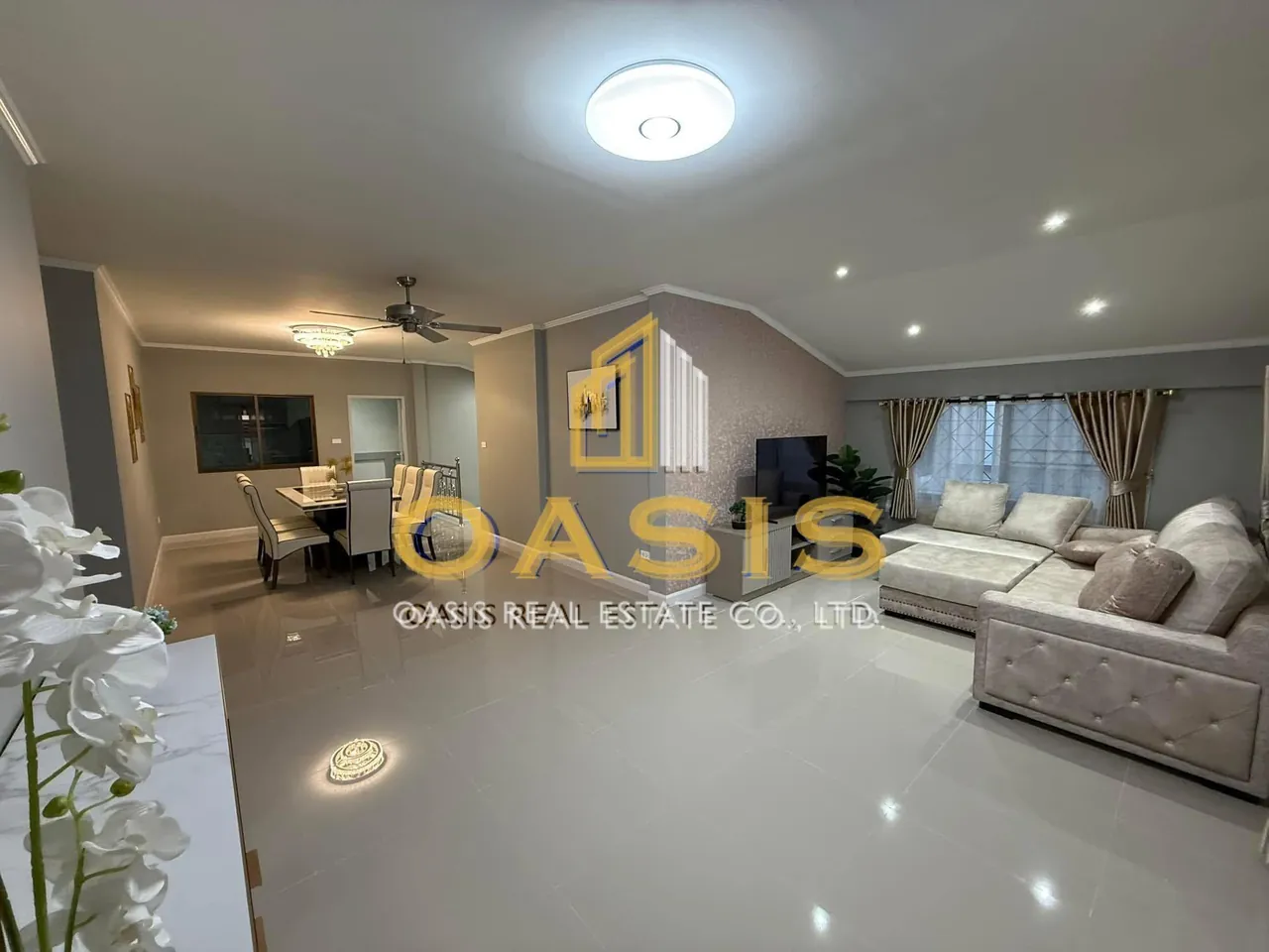 Luxury pool villa with a private swimming pool at Wantana village