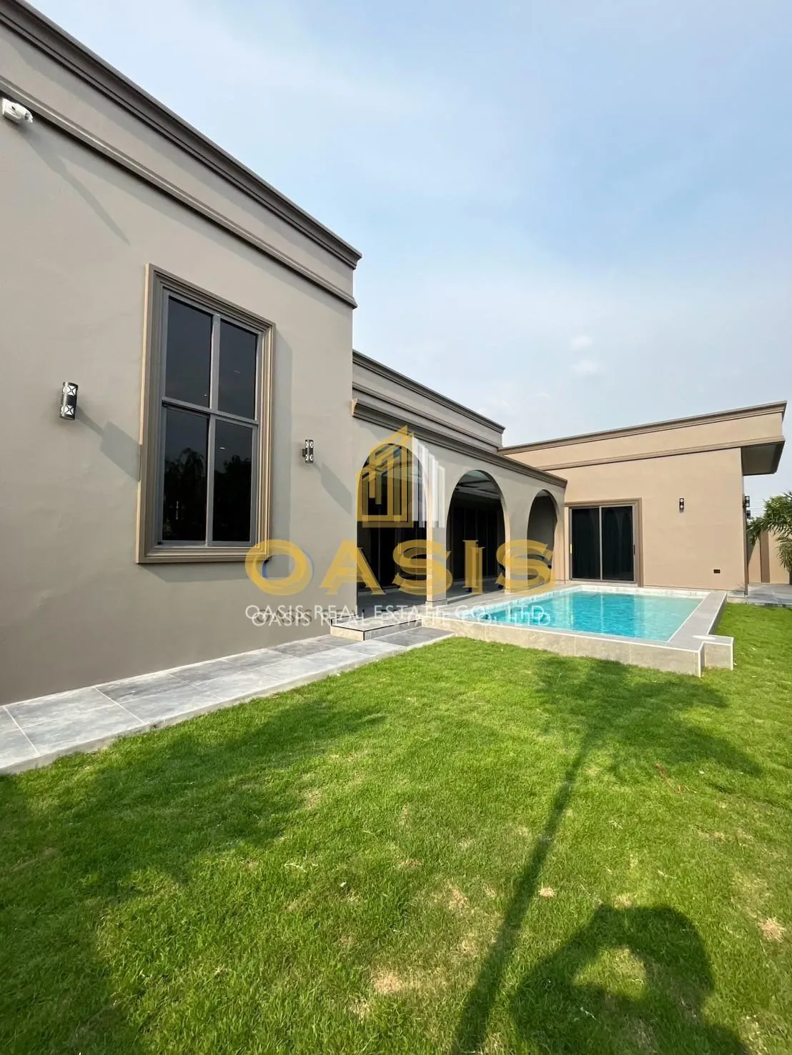 Luxurious Pool Villa Near Mabprachan Lake – A Tranquil Oasis