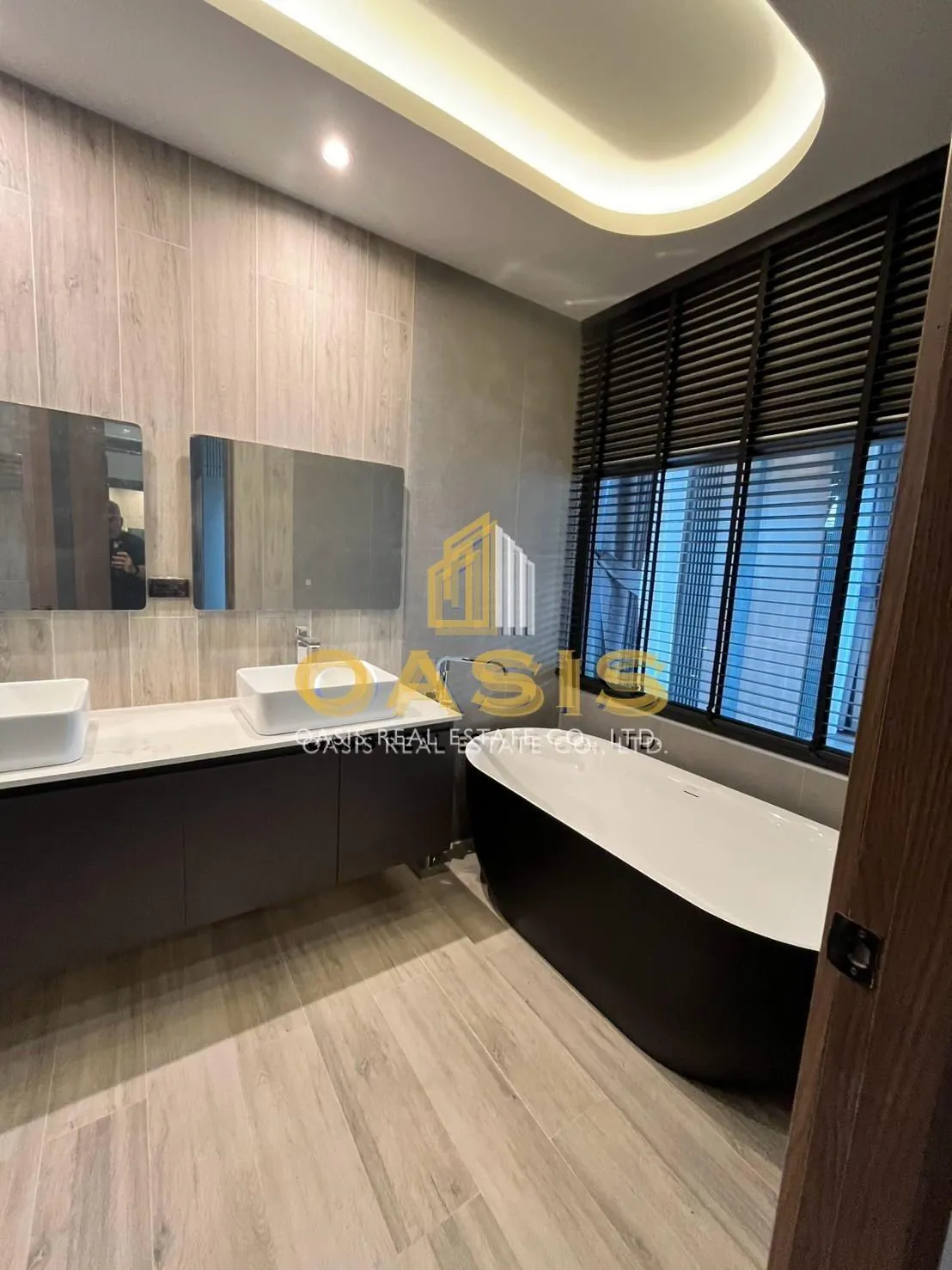 Luxurious Pool Villa Near Mabprachan Lake – A Tranquil Oasis