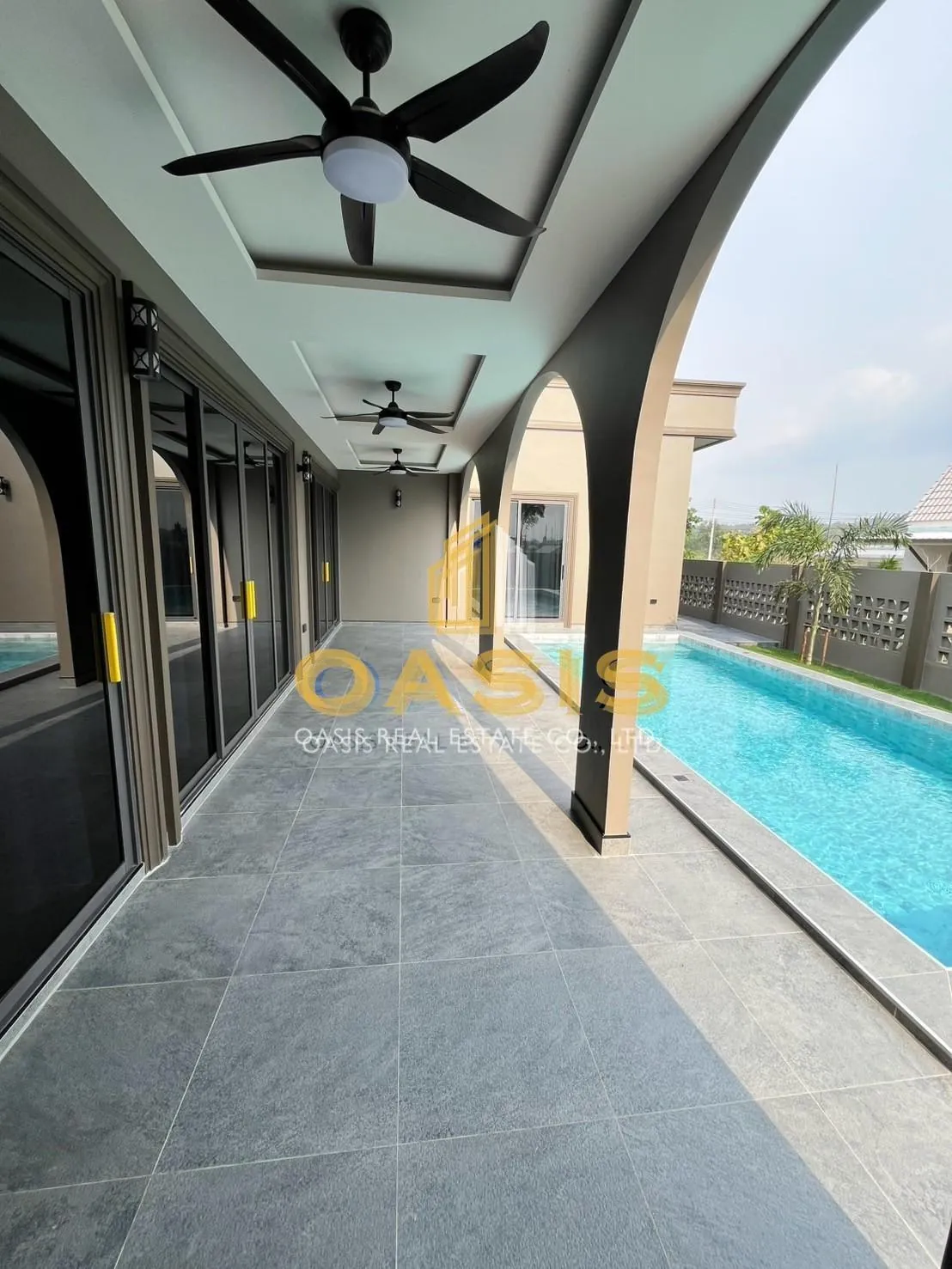Luxurious Pool Villa Near Mabprachan Lake – A Tranquil Oasis