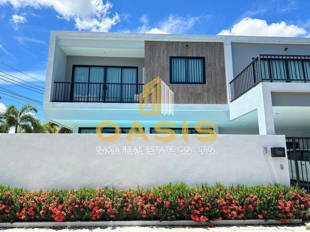 Hivery Pool Villa – 2-Story Home for Rent