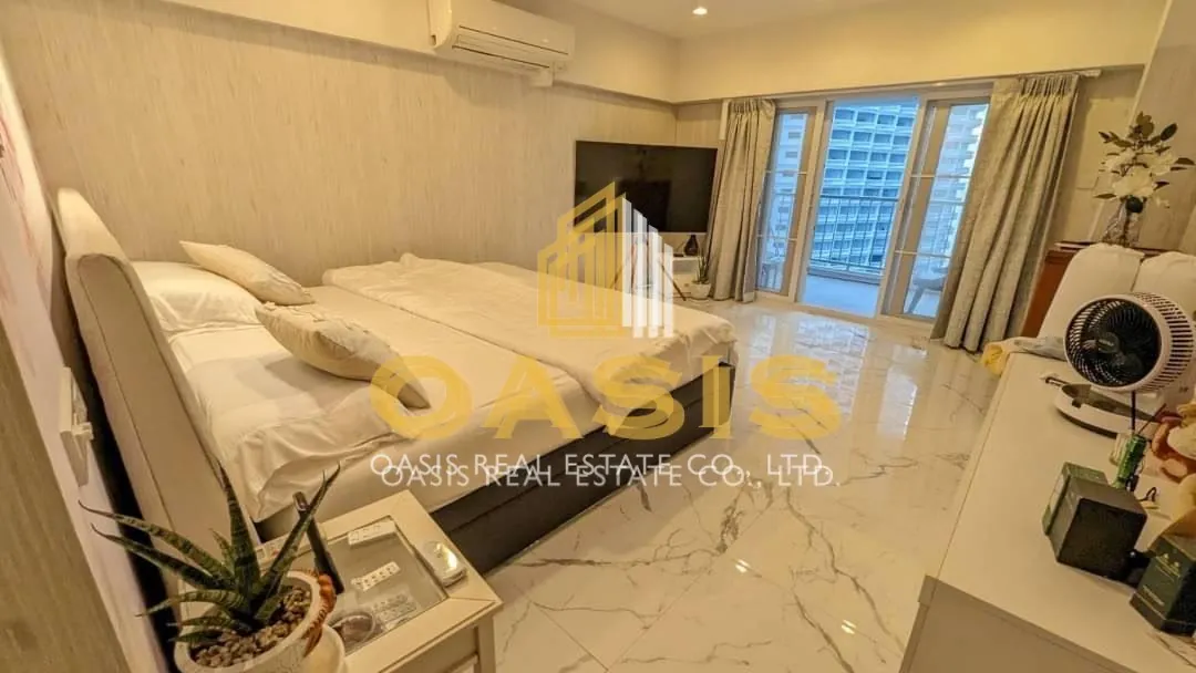 Luxury 2-Bedroom Condo with 180-Degree Sea View in Wongamat