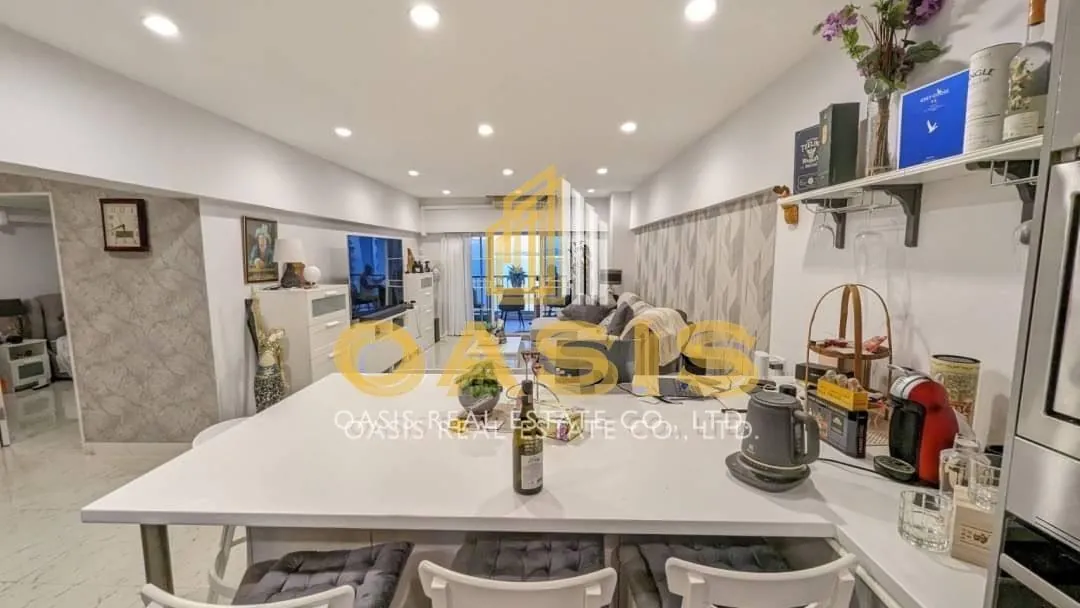 Luxury 2-Bedroom Condo with 180-Degree Sea View in Wongamat