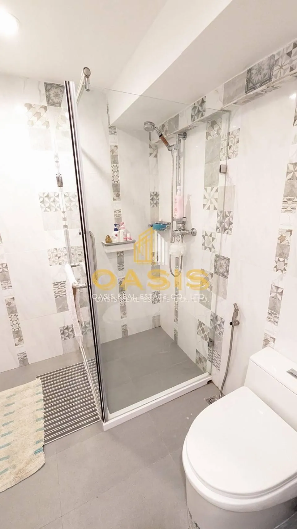 Luxury 2-Bedroom Condo with 180-Degree Sea View in Wongamat