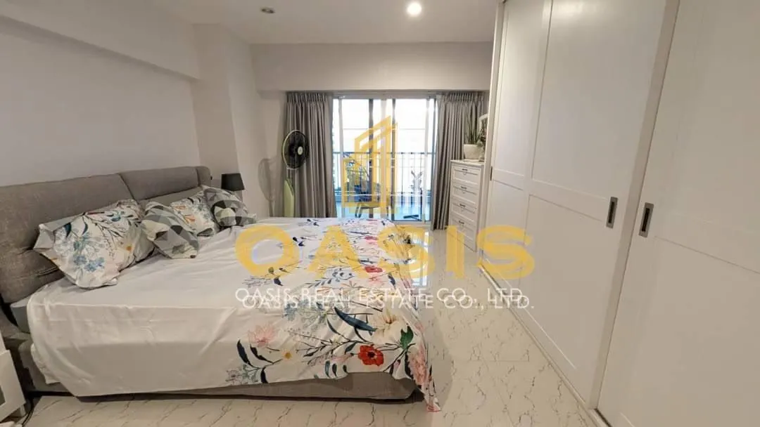 Luxury 2-Bedroom Condo with 180-Degree Sea View in Wongamat