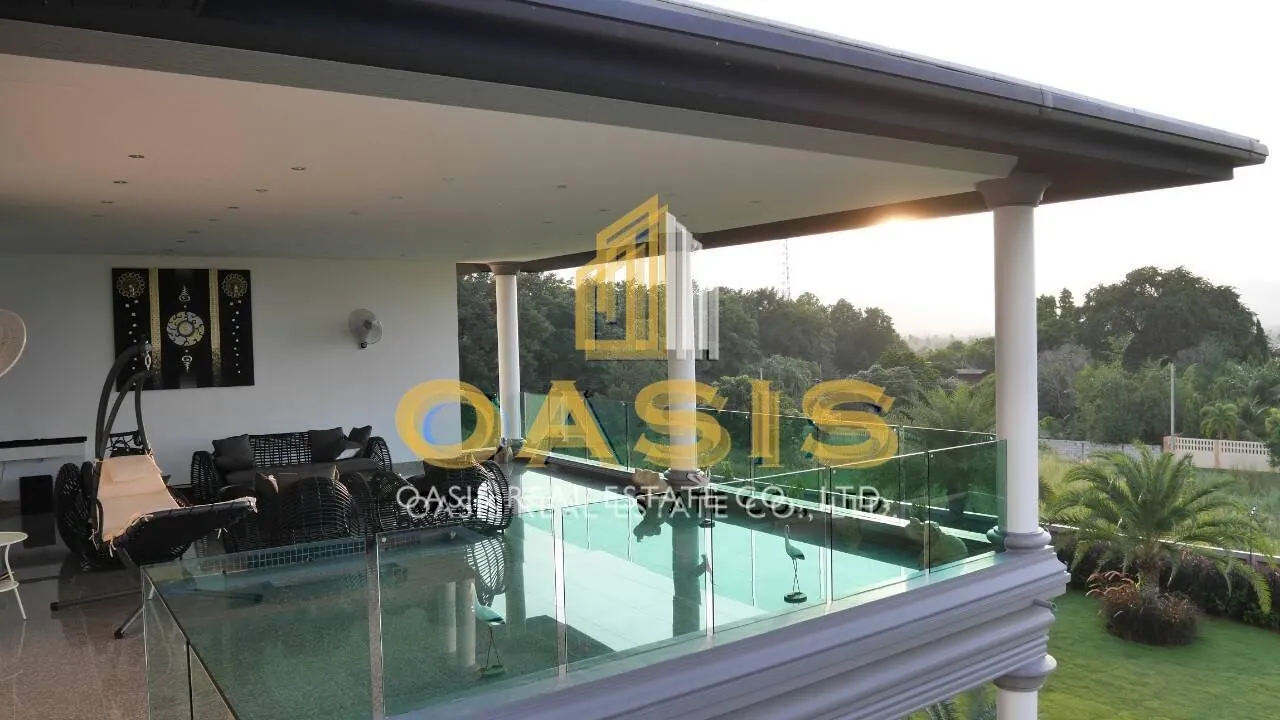 Ultra-Luxury Villa with Sea View – Now 28,775,000 THB!