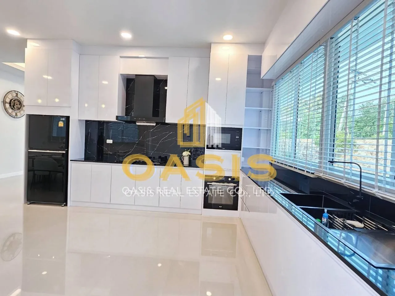 Only 1 Unit Left ! Corner Plot Home in Pattaya
