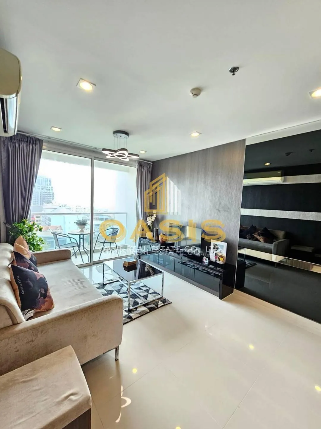 Panoramic View from the 20th Floor – The Vision Condo, Pratumnak Hill