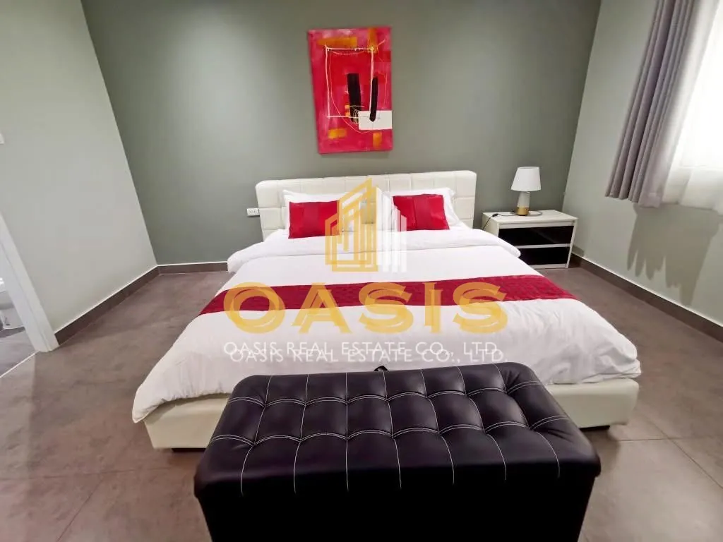 Pool View Condo For Sale at Tudor Court – Pratumnak