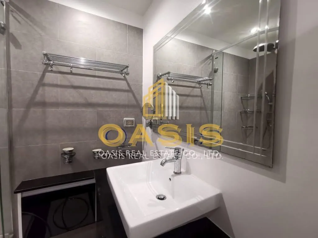 Pool View Condo For Sale at Tudor Court – Pratumnak