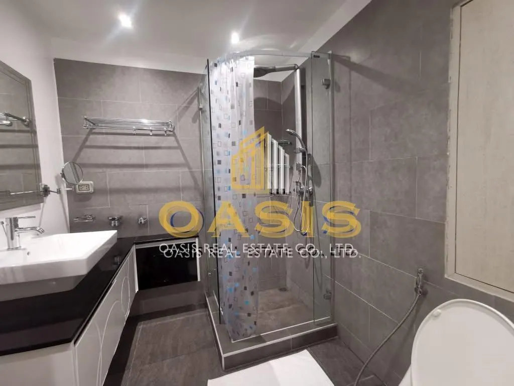Pool View Condo For Sale at Tudor Court – Pratumnak