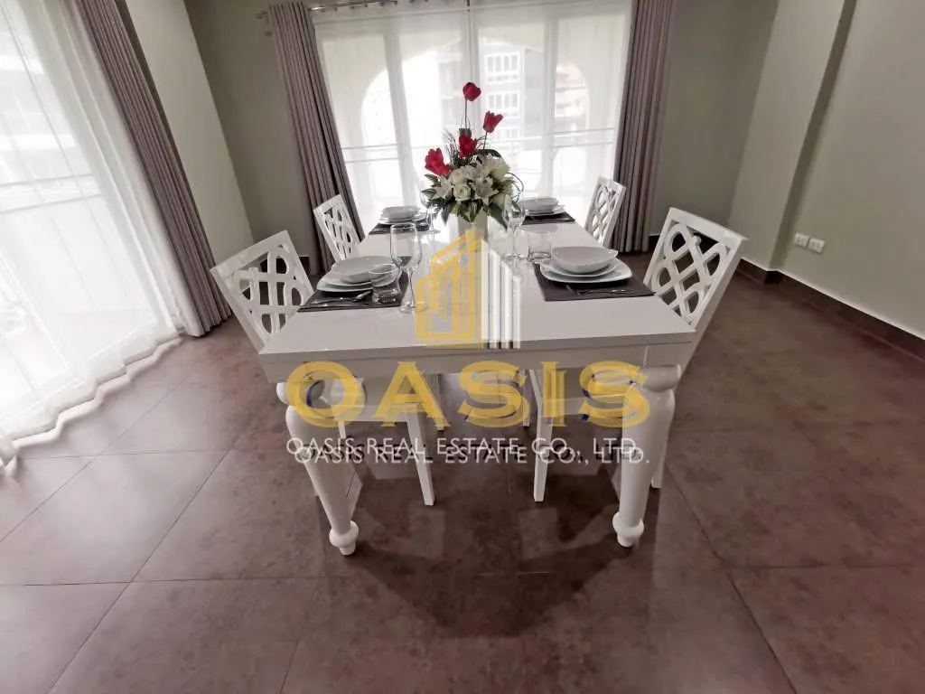 Pool View Condo For Sale at Tudor Court – Pratumnak