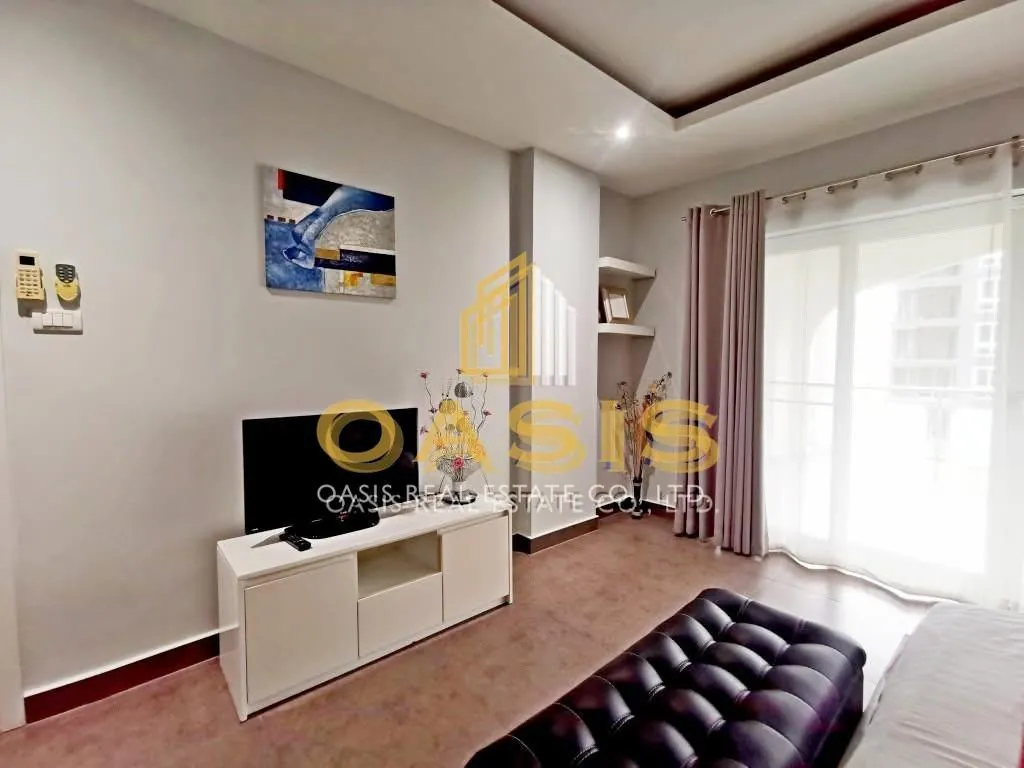 Pool View Condo For Sale at Tudor Court – Pratumnak