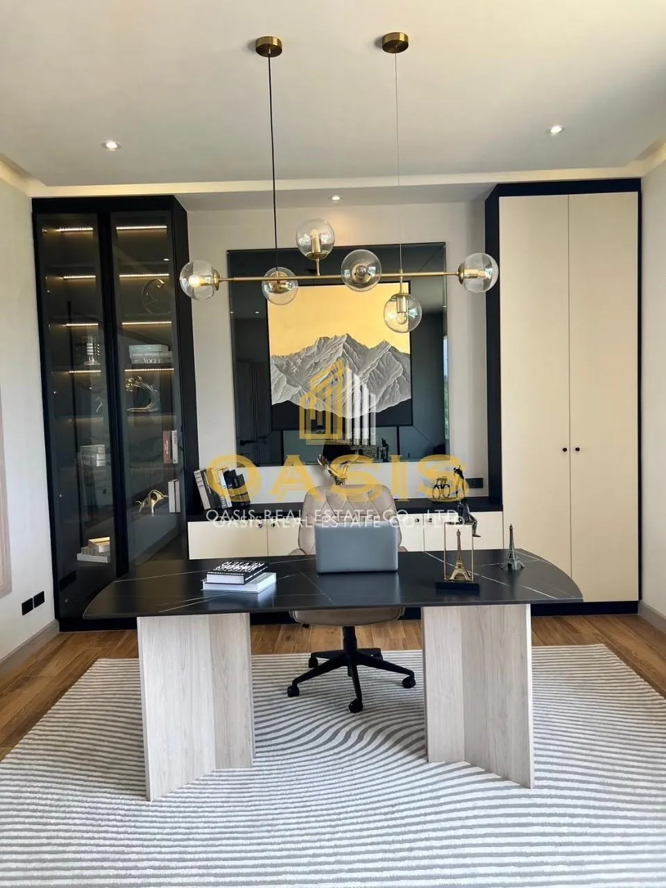 Luxury Pool Villa for Sale — Prestigious Living in Pattaya
