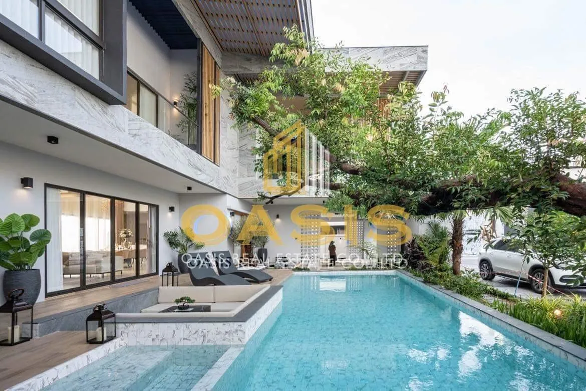 Luxury Pool Villa for Sale — Prestigious Living in Pattaya