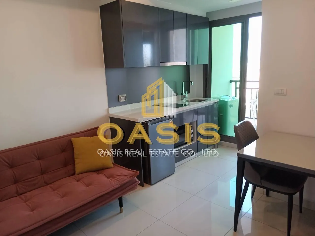 Arcadia Beach Continental-beautiful city view and a comfortable living space in a prime location of Pattaya.