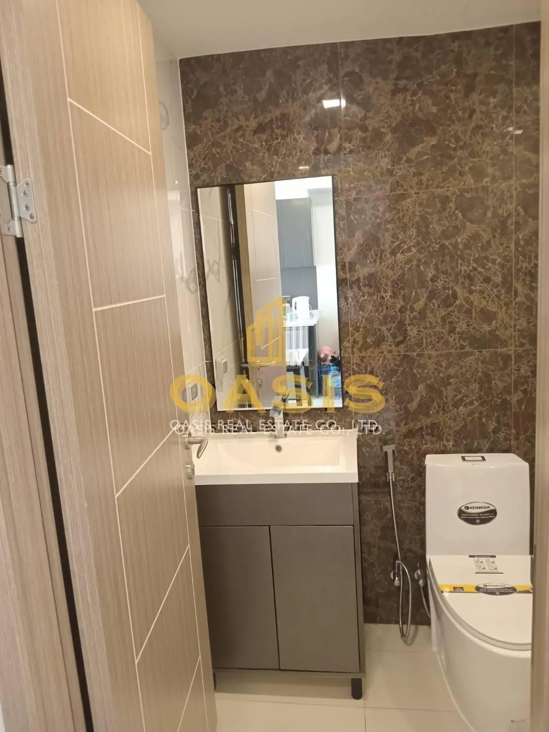 Arcadia Beach Continental-beautiful city view and a comfortable living space in a prime location of Pattaya.