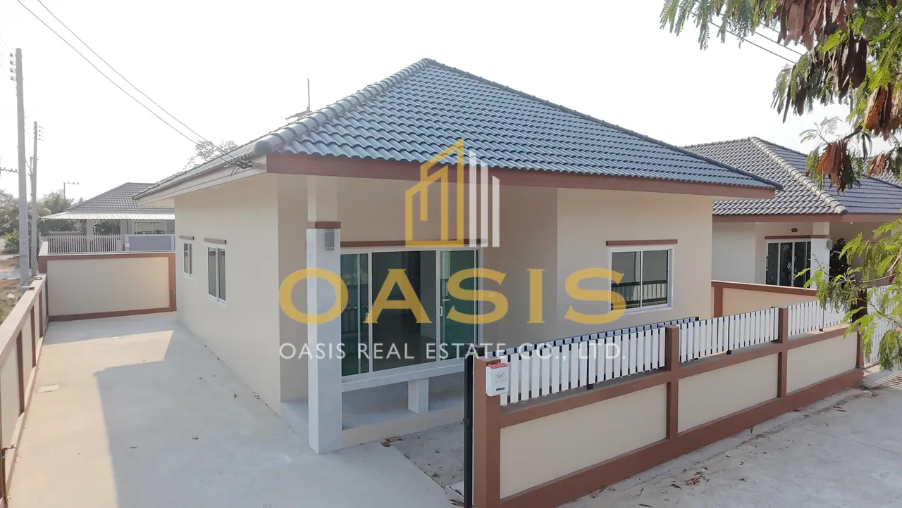 Ready-to-Move-In Single House with Complete Functions on 50 sq.wah Land