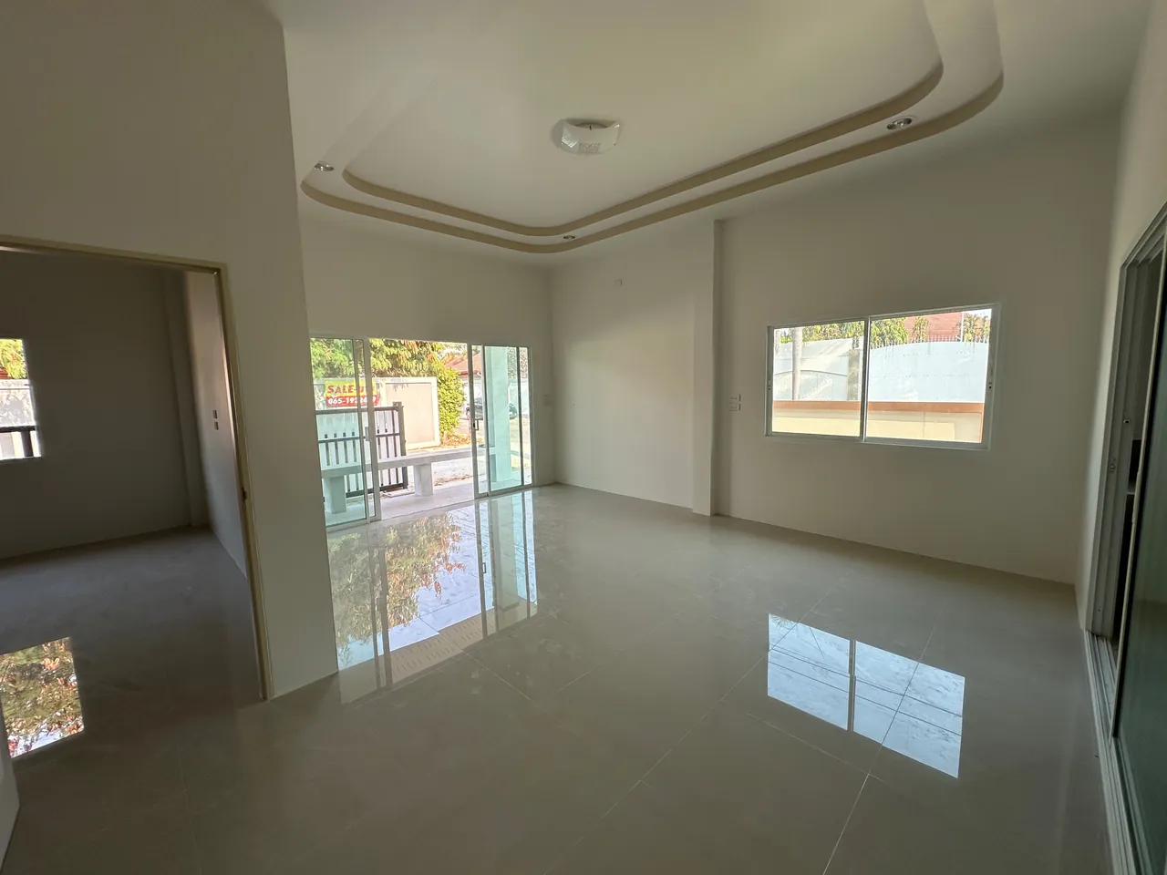 Ready-to-Move-In Single House with Complete Functions on 50 sq.wah Land