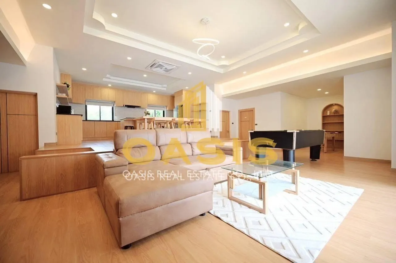 Luxury 4 Bedroom Pool villa Phonenix Golf Course for sale