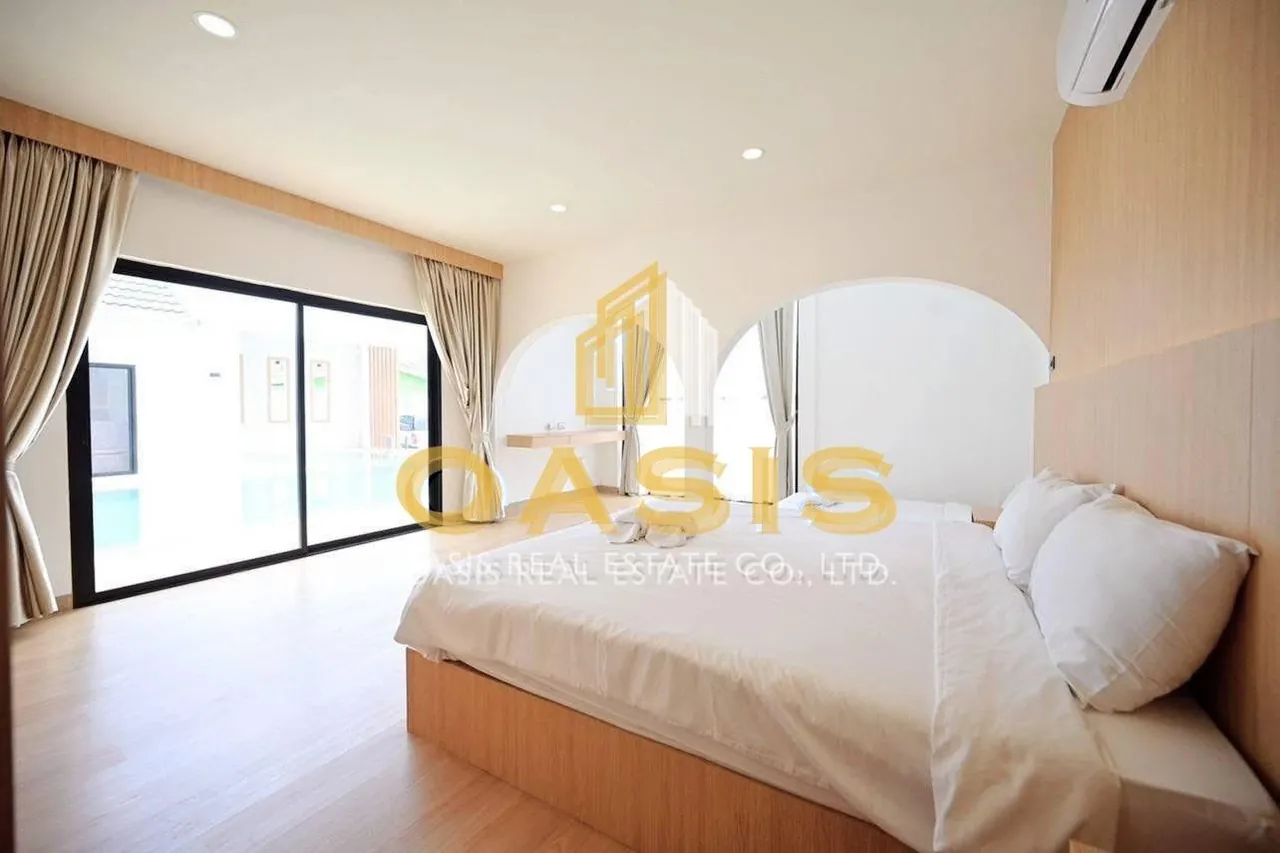 Luxury 4 Bedroom Pool villa Phonenix Golf Course for sale