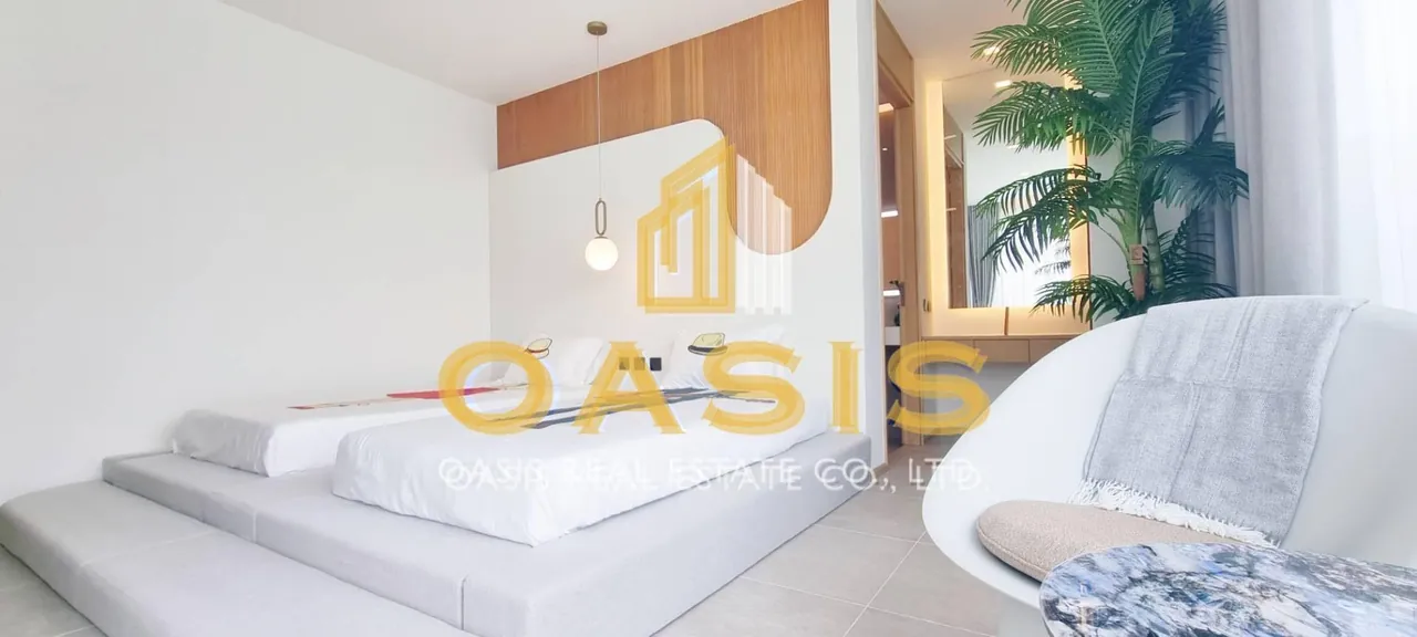 Exclusive Luxury Villas on a Scenic Hillside