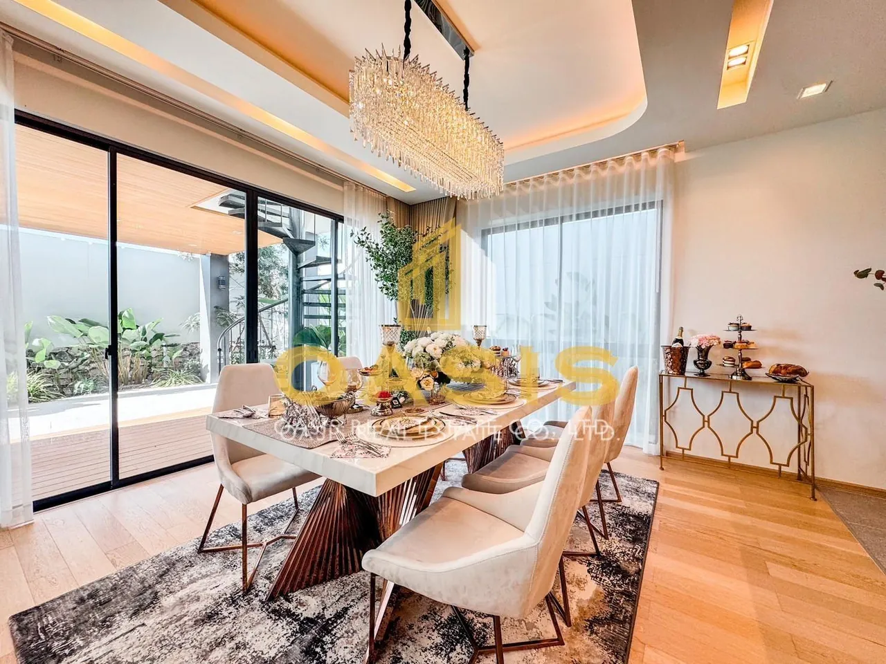 Exclusive Luxury Villas on a Scenic Hillside