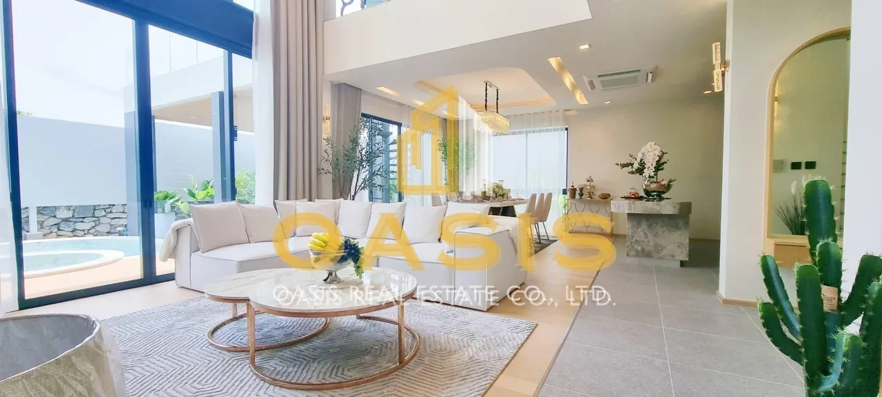 Exclusive Luxury Villas on a Scenic Hillside