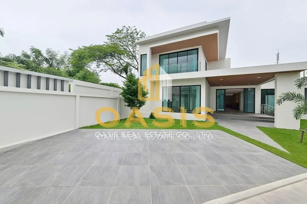 Newly Built 2-Storey Pool Villa for Sale Near By Jomtien Beach