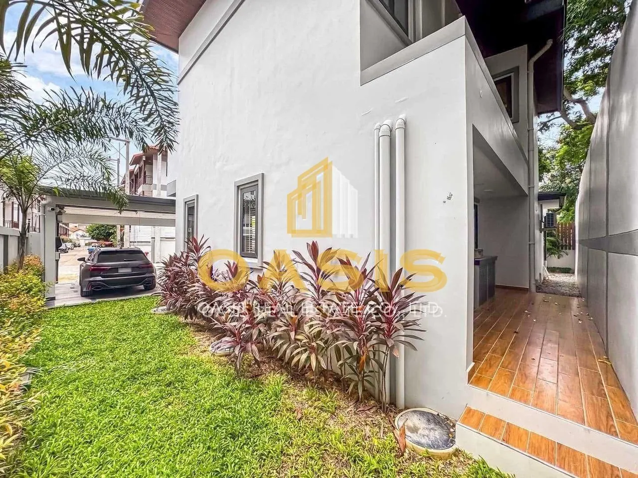 Prime Corner Pool Villa in Central Pattaya